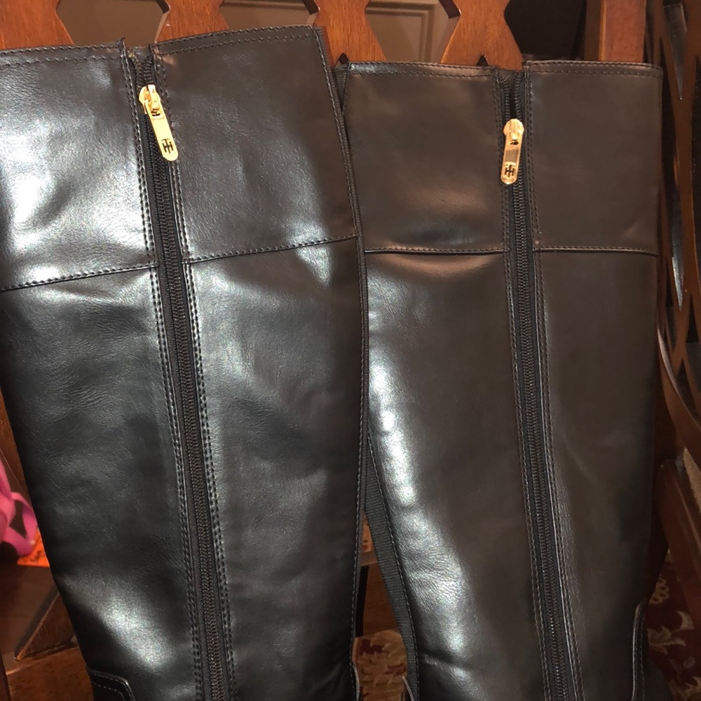 Tommy Hilfiger boots - Picture 3 of 3